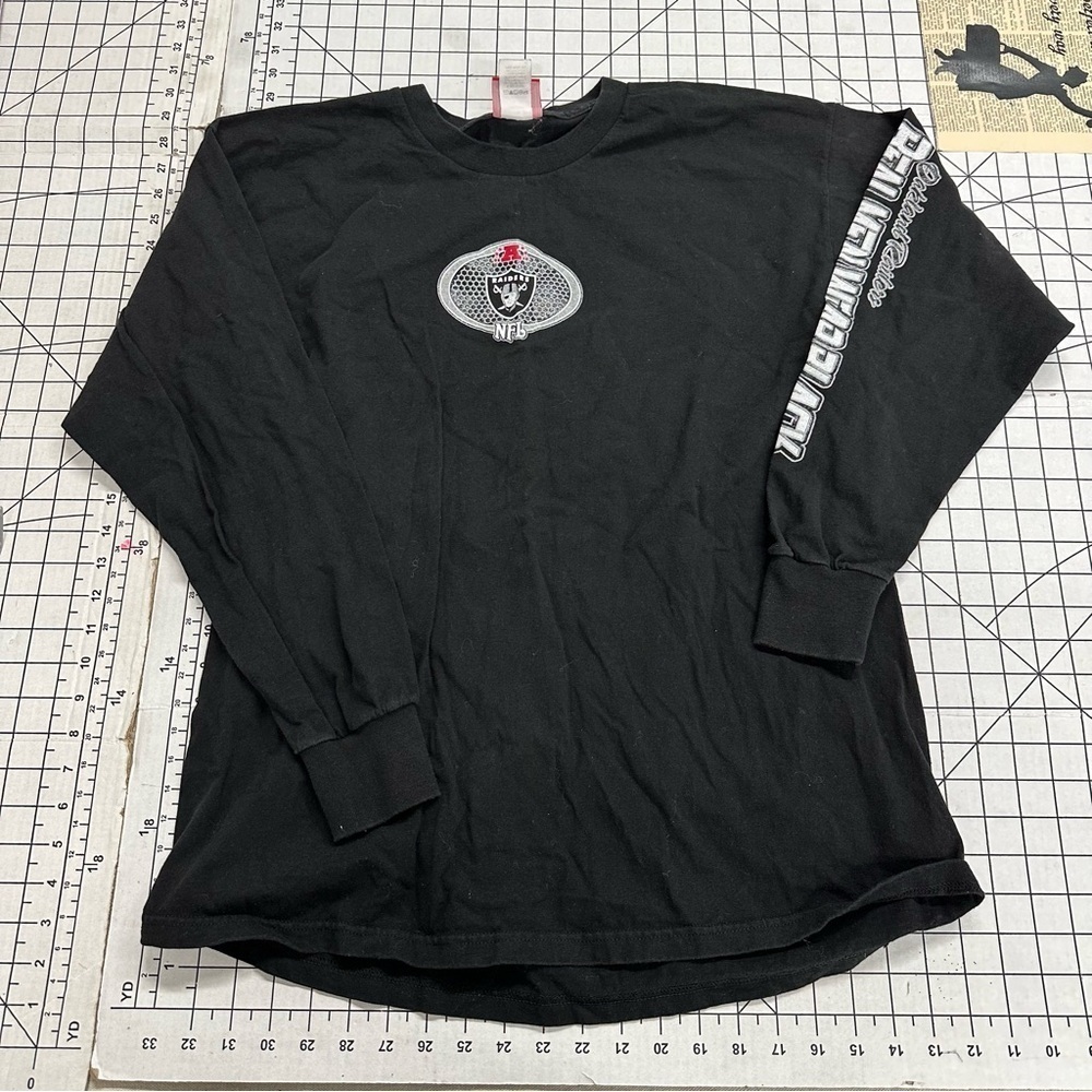 Oakland Raiders Y2K sz XL NFL tee A51 - Picture 2 of 5